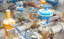 帶頂裝手輪氣動(dòng)調(diào)節(jié)閥安裝現(xiàn)場(chǎng)